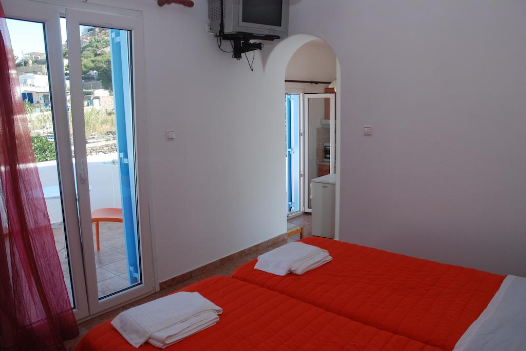 Pension Katerina Studios Tourlos Phòng bức ảnh